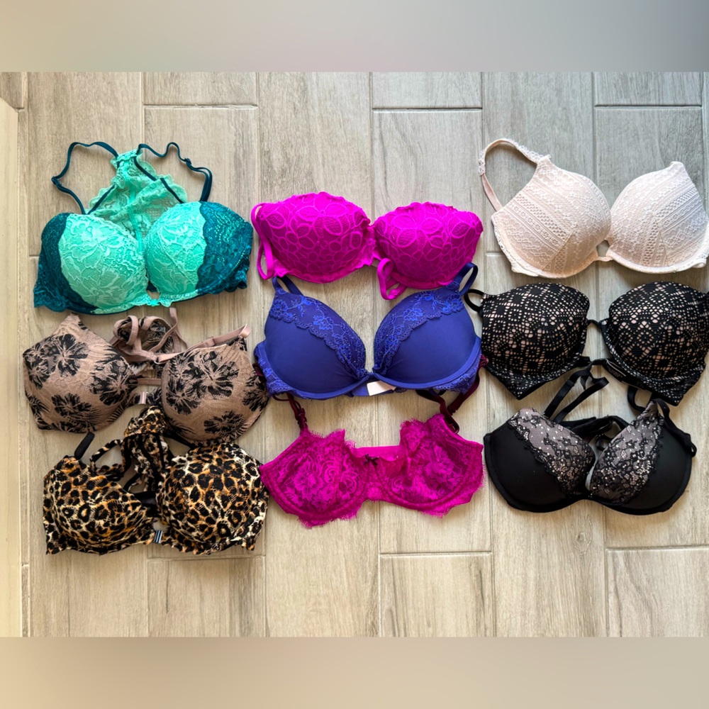 Victoria’s Secret Lace Bra Set Size 32D